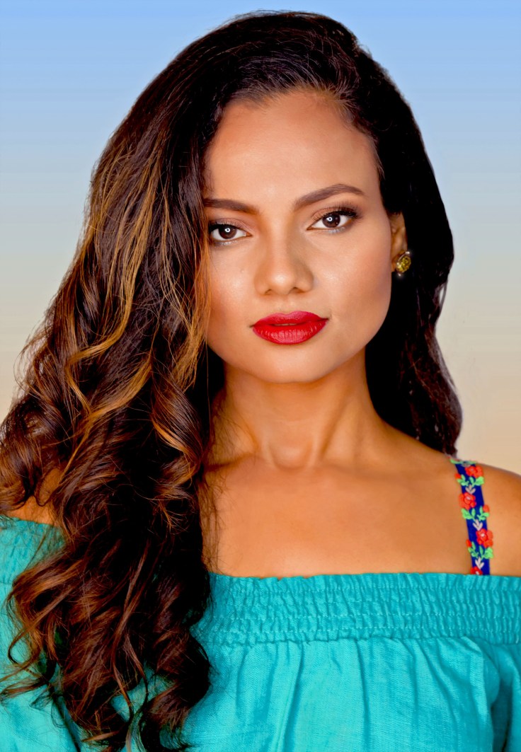 braserie_shalini_floralstraps_closeup2_july2018_altbg